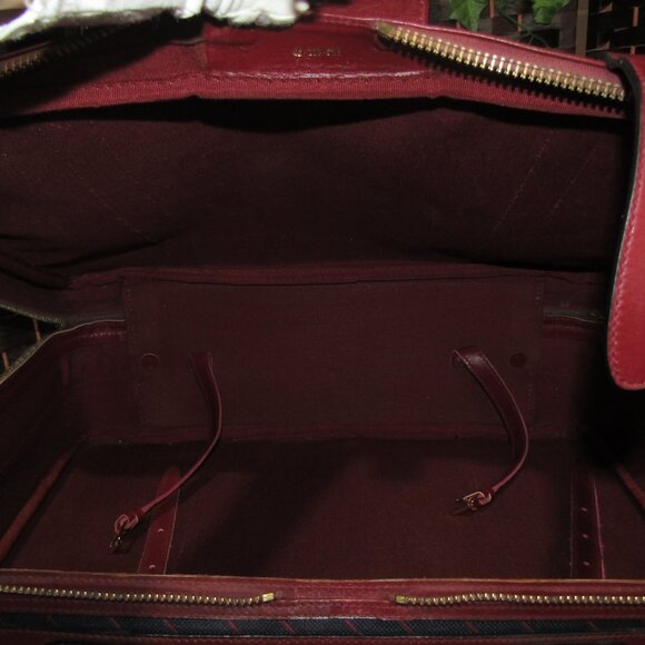 $3 START AUTH $3000 AUTH GUCCI RED & BLUE CANVAS AN LEATHER SUITCASE - Picture 3 of 8